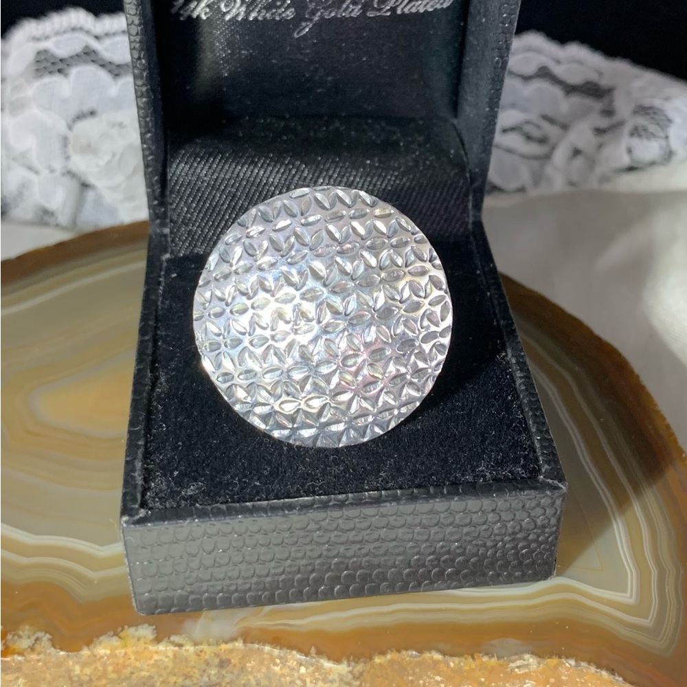 STERLING SILVER ROUND ETCHED RING SIZE 6